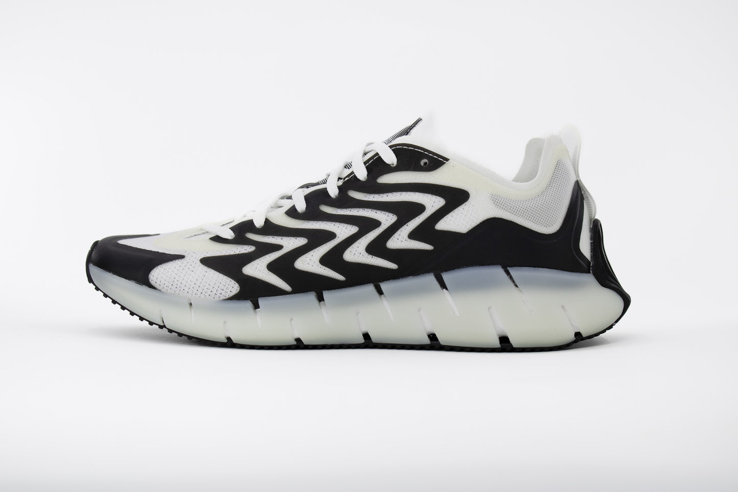 Tenis Reebok Zig Kinetica 21