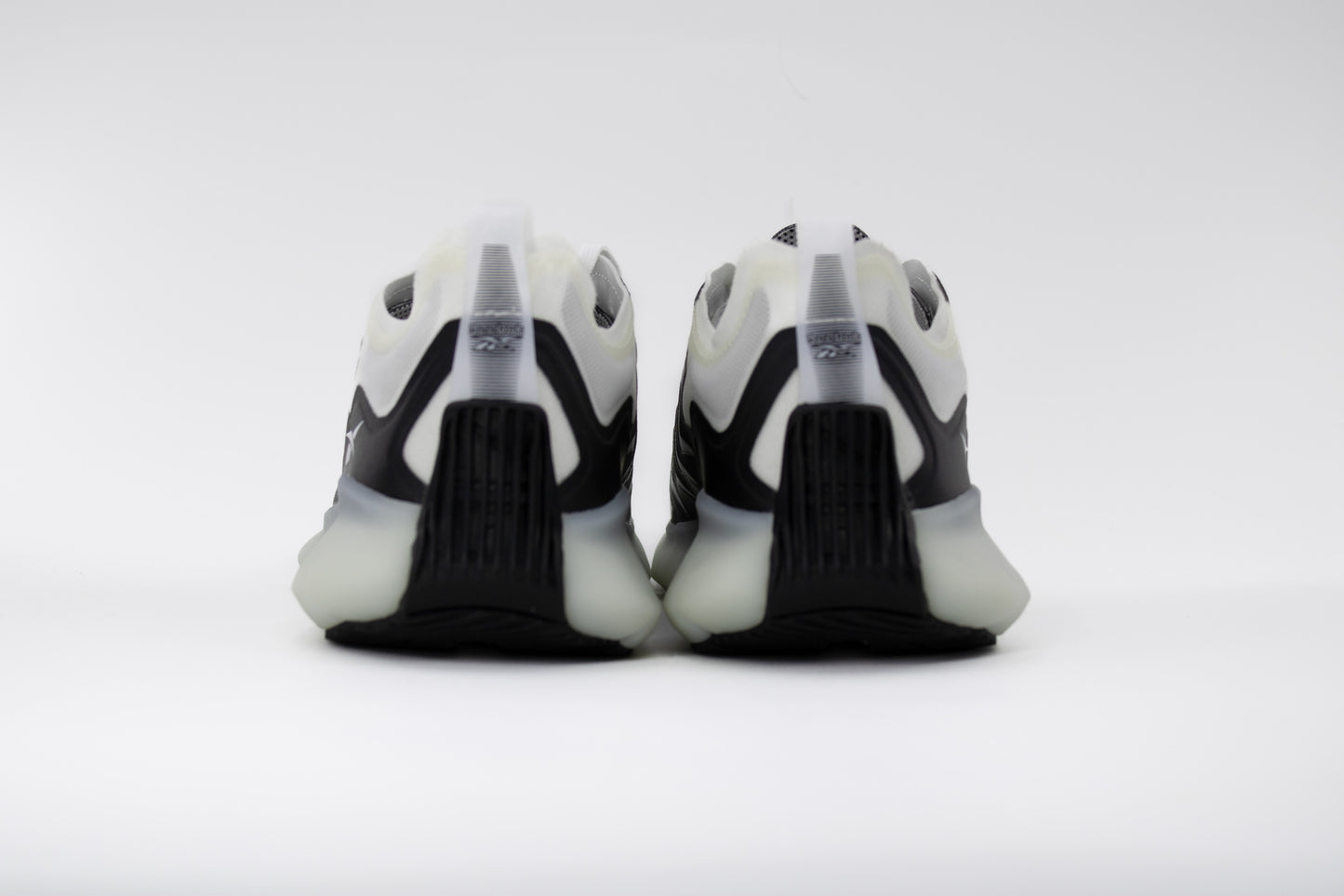 Tenis Reebok Zig Kinetica 21