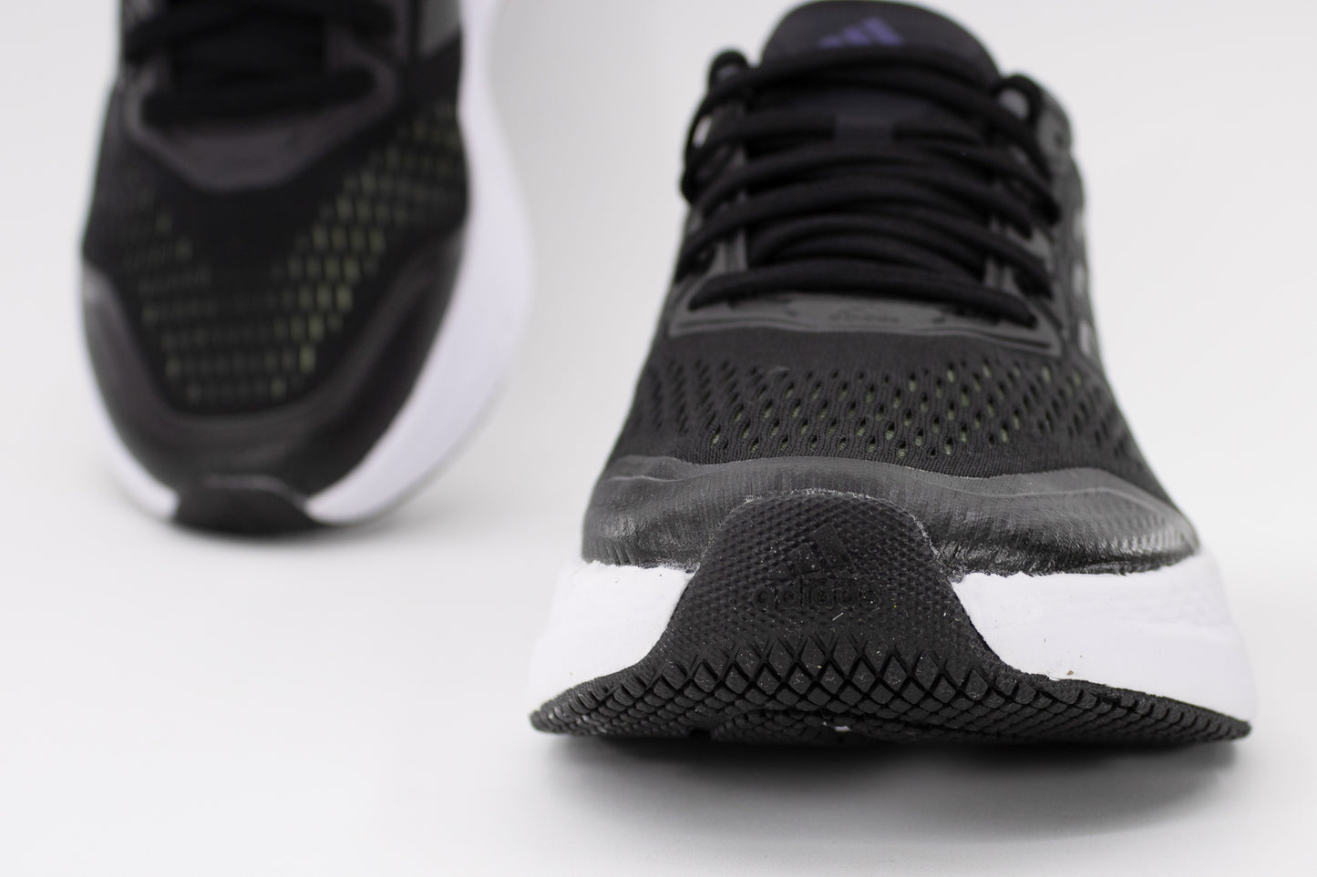 Tenis Adidas Questar